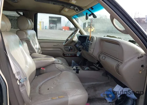 2000 GMC Yukon Denali из США, поврежденный, VIN 1GKEK63R8YR229812